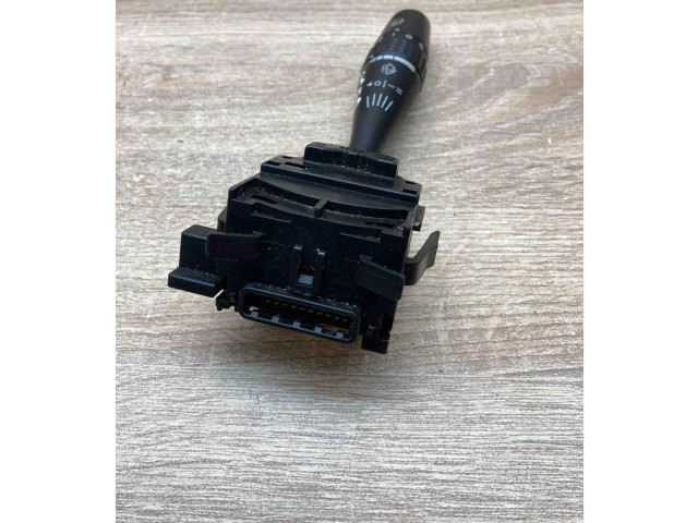 Ручка стеклоочистителей    Mitsubishi Pajero