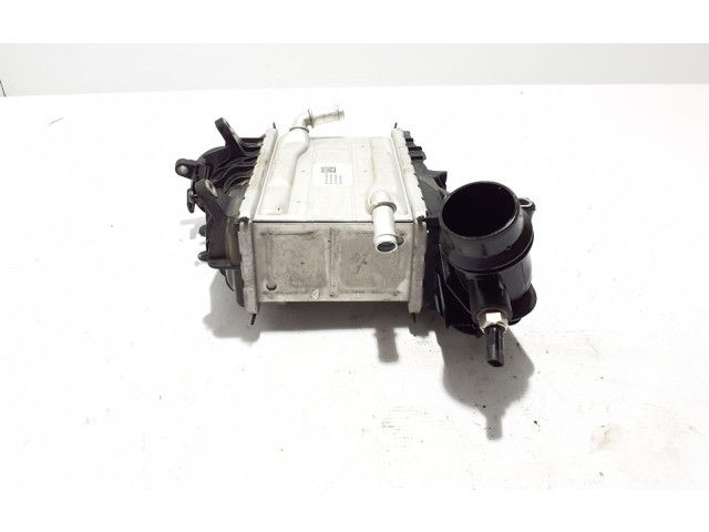 Интеркулер 8641466 Volvo V60