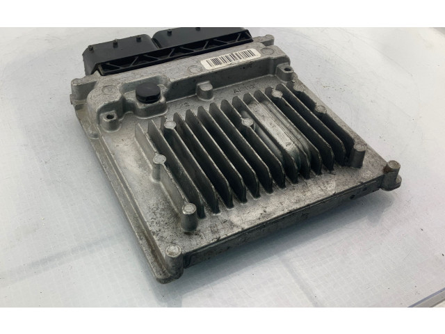 Řídící jednotka A6519009602, 28454428   Mercedes-Benz GLA W156 2013