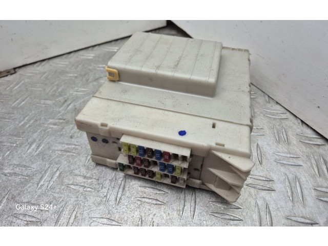 Pojistková skříňka 8273030B61, 703290009 Lexus GS 300 350 430 450H 2008