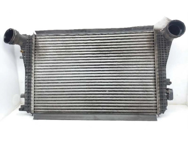 Интеркулер  3C0145805G   Volkswagen PASSAT 