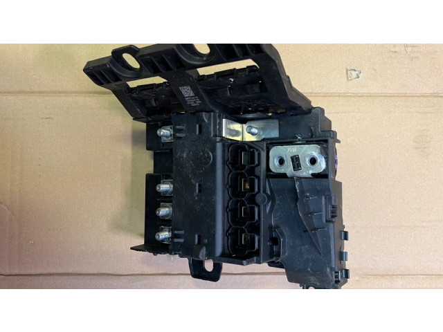 Pojistková skříňka BMPP94X114, 6817771 BMW 7 G11 G12 2017