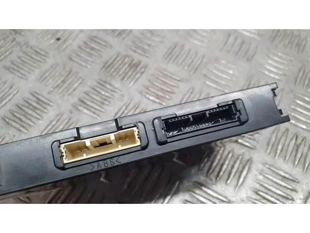 Блок управления 8999053330, 2325006754   Lexus IS III XE30