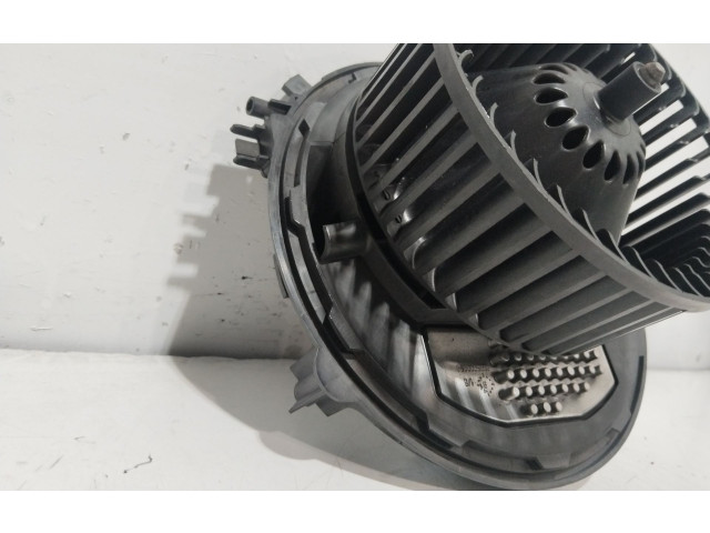 Вентилятор печки    5Q1819021B   Audi A3 S3 8V