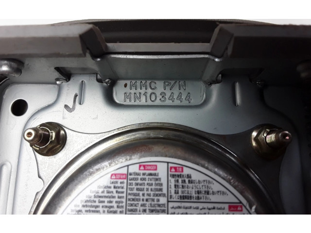 Подушка безопасности водителя MN108444, MN103444 Mitsubishi Grandis