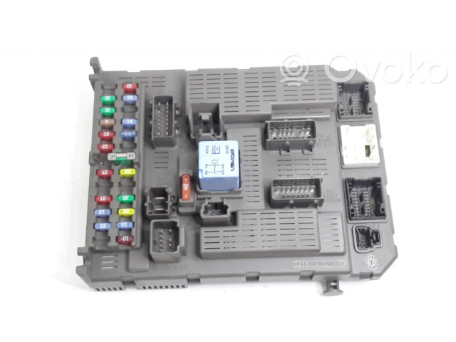 Блок предохранителей 1400310480   Citroen C8    