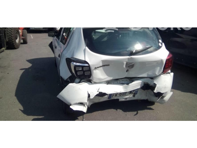 Генератор 231005933R Dacia Sandero