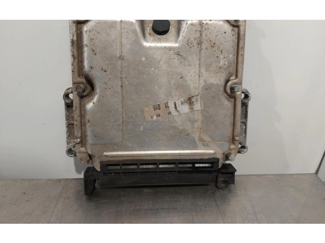 Блок управления двигателем ECU 9643524980   Peugeot 206+