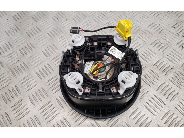 Подушка безопасности водителя 8V0880201AR Audi Q3 8U