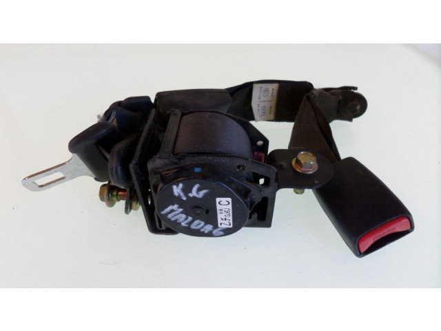 Задний ремень безопасности