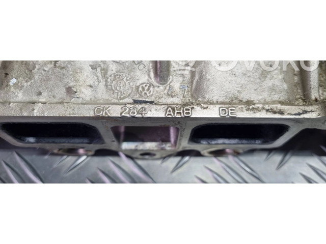 Топливная рампа GK284AH8DE   Volkswagen PASSAT B6  