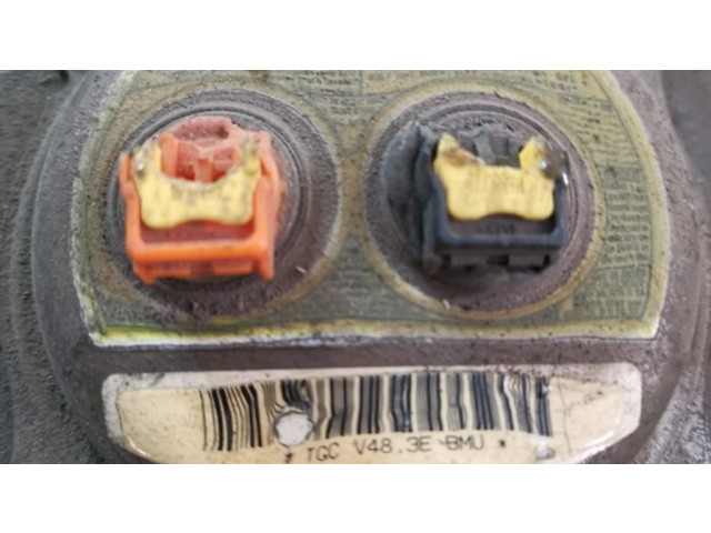 Подушка безопасности водителя 4513048170   Toyota Highlander XU20