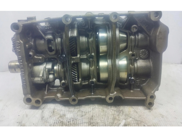 Масляный насос 03G103537B Audi A6 S6 C6 4F