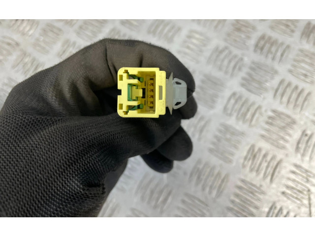 Подушка безопасности пассажира Subaru Forester SG