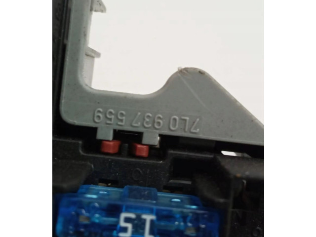   Pojistková skříňka 7L0937503   Audi Q7 4L 2008