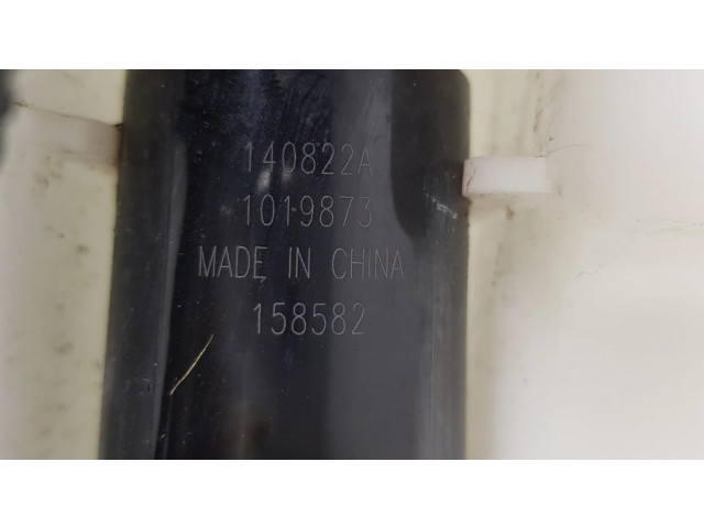 Бачок оконной жидкости    