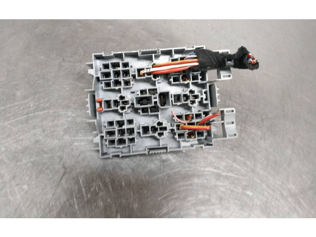   Pojistková skříňka 7L0937503A   Porsche Cayenne (9PA) 2005