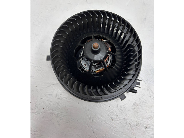 Вентилятор печки 5Q1819021H Volkswagen Golf VII