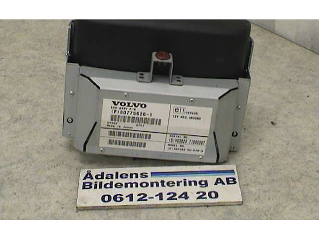 Дисплей    36050112   Volvo XC70