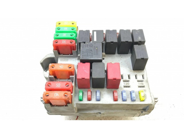 Блок предохранителей  51790930, k2952   Fiat Bravo    