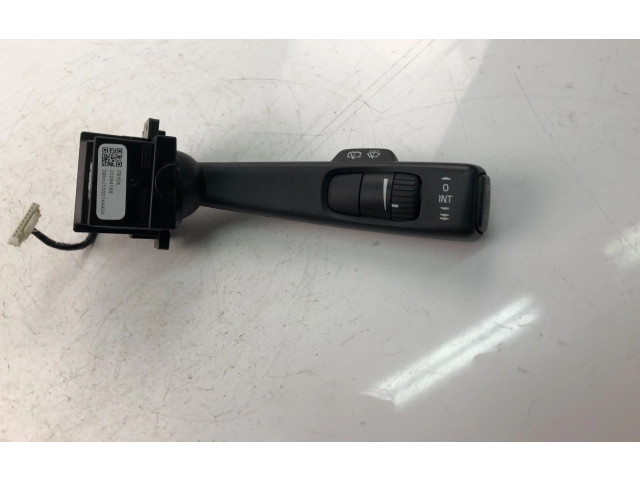 Подрулевой переключатель 31264168   Volvo V70