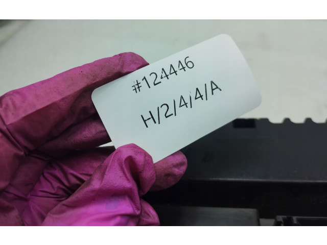 Блок управления климат-контролем 9140010433, 1137328080   Peugeot 5008