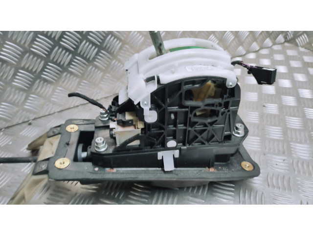 Механизм переключения передач (кулиса) (в салоне)