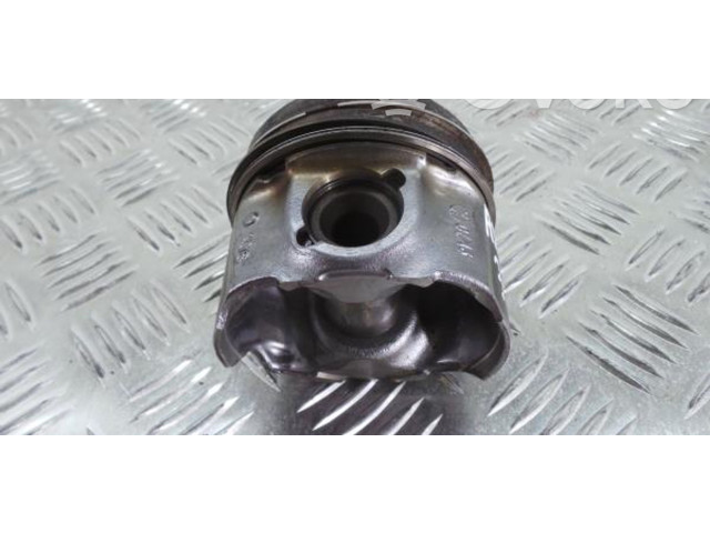 Píst 0687776302, 6A26B Opel Astra K B 16 DTE