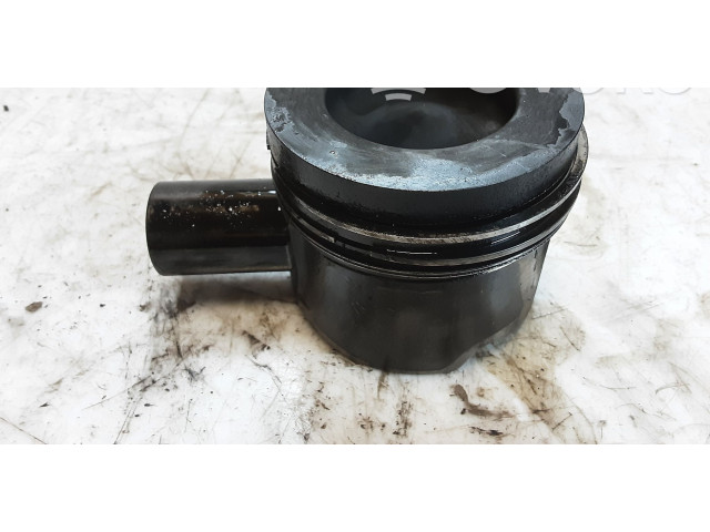  Поршень  8372T, 3R2  Audi A6 S6 C7 4G  