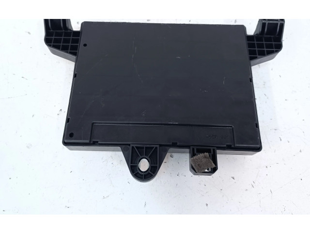 Pojistková skříňka 13449202 Opel Zafira C 2016