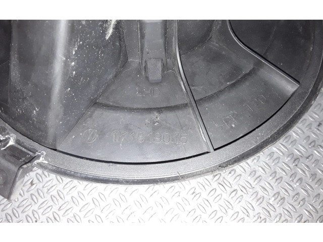 Вентилятор печки 1K1819015 Skoda Octavia Mk2 (1Z)