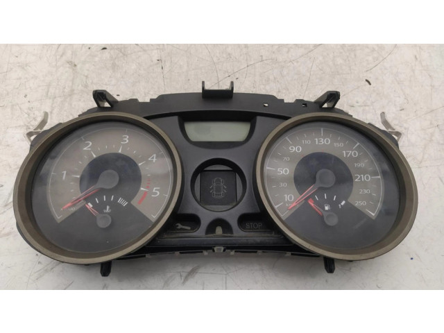 Přístrojová deska  Renault Megane II 2002 8200720308, 4HBD004686  