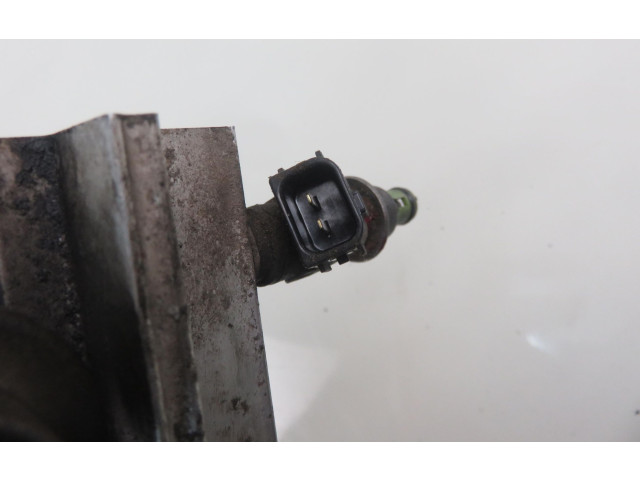 Топливная рампа    Honda Accord   для двигателя F18B2