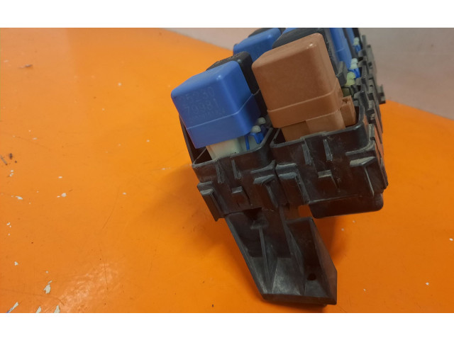 Блок предохранителей 71543080MA, 71543080MA Nissan Pathfinder R50