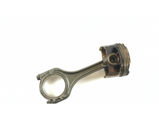 Píst 04EAM Audi A3 S3 8V pro benzínový motor 1.5 DADA TFSI