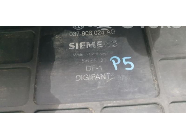 Блок управления двигателем Блок управления 037906024AG, 037906024AG. Volkswagen Golf III