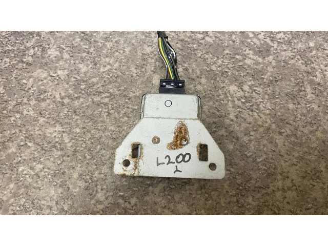 Блок управления MR309682, X1T13972M   Mitsubishi L200