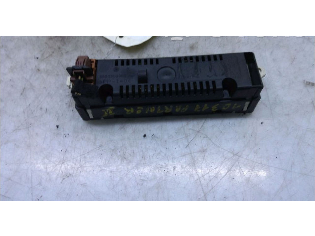 Дисплей Peugeot Partner