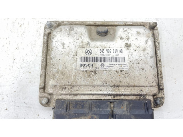 Řídící jednotka 045906019AB, 28SA4607 Volkswagen Polo III 6N 6N2 6NF 2001