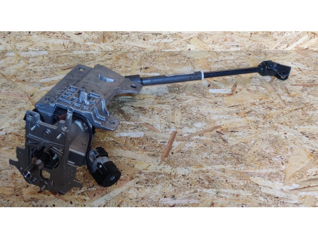 Крестовидная связь оси рулевого колеса