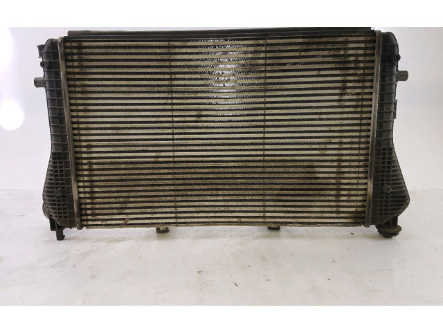 Интеркулер 1K0145803CG, V0-9526A Volkswagen Golf VI