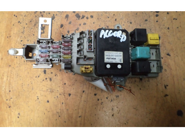 Блок предохранителей Honda Accord