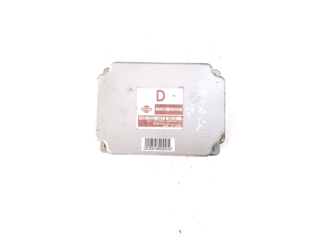 Блок управления коробкой передач 33084EA302   Nissan Navara