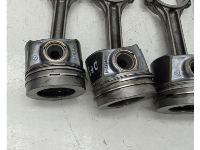 Шатун Volkswagen PASSAT B8