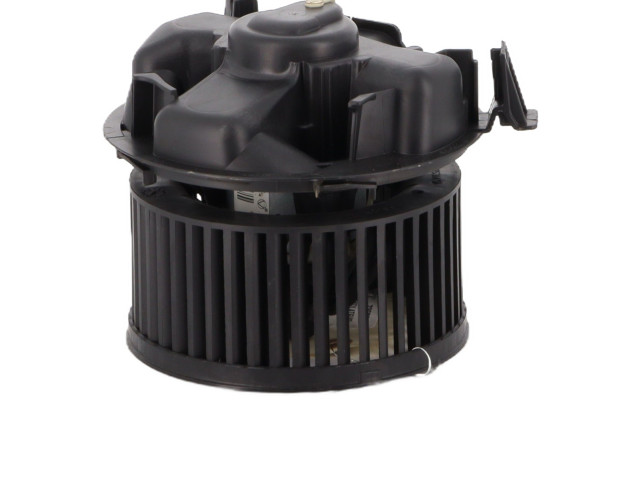 Вентилятор радиатора     7701062226    Renault Clio III 