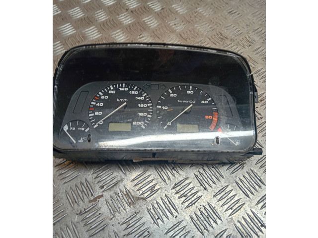 Přístrojová deska Volkswagen Caddy 1996 88311235