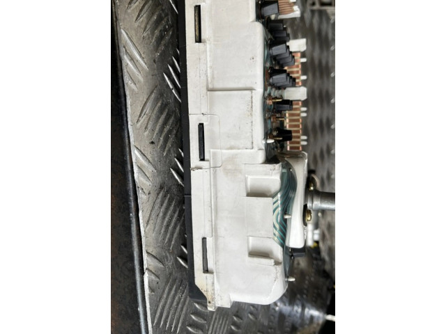 Přístrojová deska Renault Express 1992 7700808738