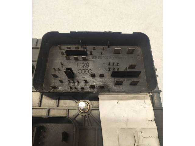 Pojistková skříňka 1K0937124K Volkswagen Caddy 2009