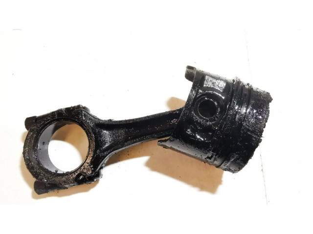 Píst Nissan Serena pro naftový motor 2.0