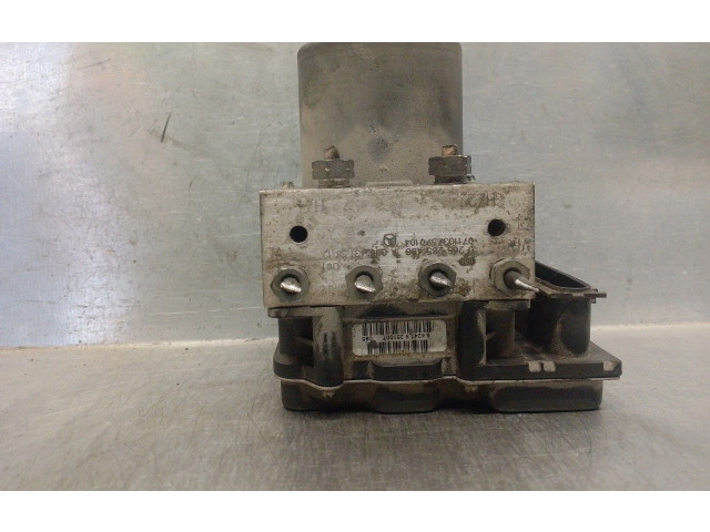 Блок АБС A0064313812, 0265235496 Mercedes-Benz A W169 2004 - 2012 года